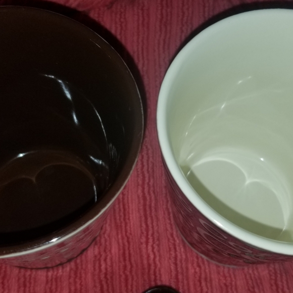 EXCELLENT PRE-OWNED CONDITION PAIR OF PIER ONE COFFEE CUPS WITH SPOONS - Picture 2 of 6